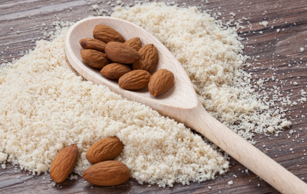Health benefits of almond oil body 1 1.12.2023.jpg